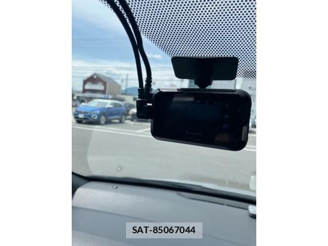 Toyota YARIS 2020-03 7227812-20