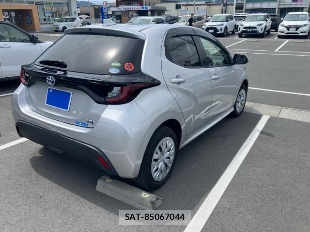 Toyota YARIS 2020-03 7227812-3