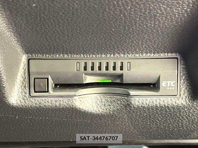 Toyota YARIS 2021-02 7227805-6