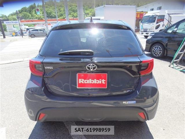 Toyota YARIS 2024-06 7227824-6