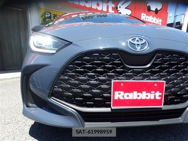 Toyota YARIS 2024-06 7227824-8