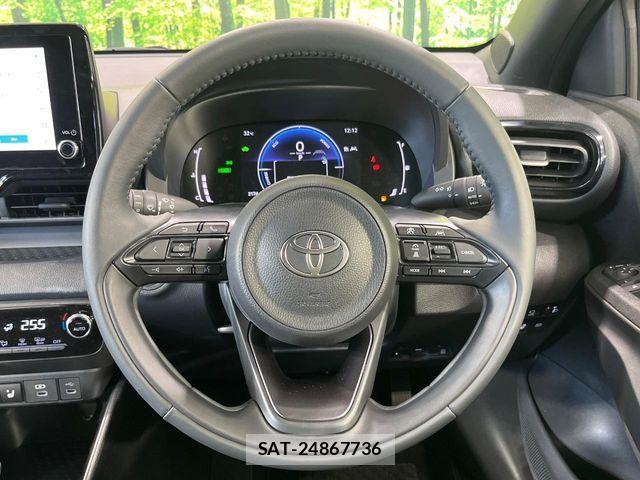 Toyota YARIS 2025-11 7227821-11
