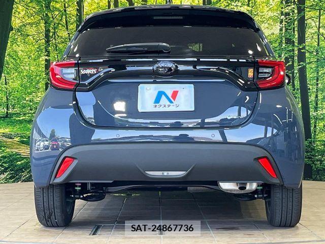 Toyota YARIS 2025-11 7227821-15