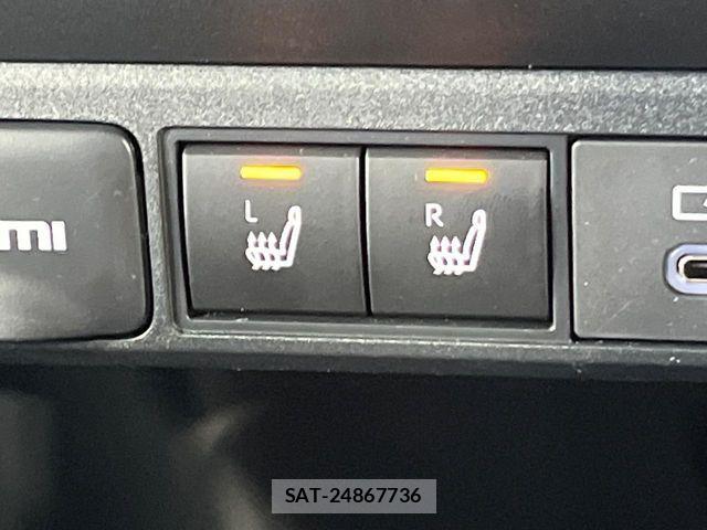 Toyota YARIS 2025-11 7227821-7