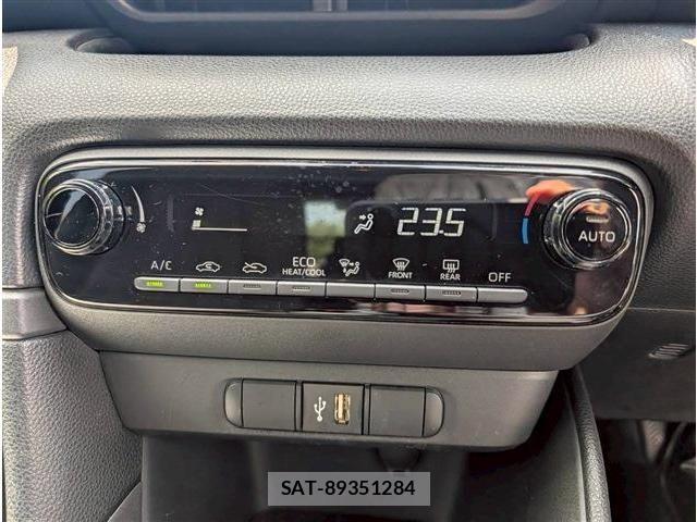 Toyota YARIS 2023-01 7227817-27