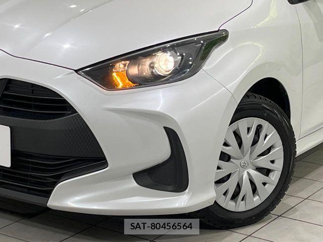 Toyota YARIS 2023-04 7227819-12