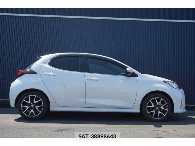 Toyota YARIS 2023-10 7273357-18