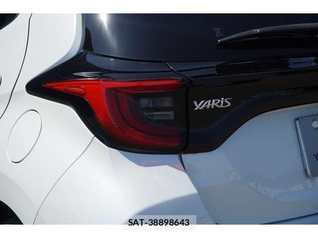 Toyota YARIS 2023-10 7273357-6