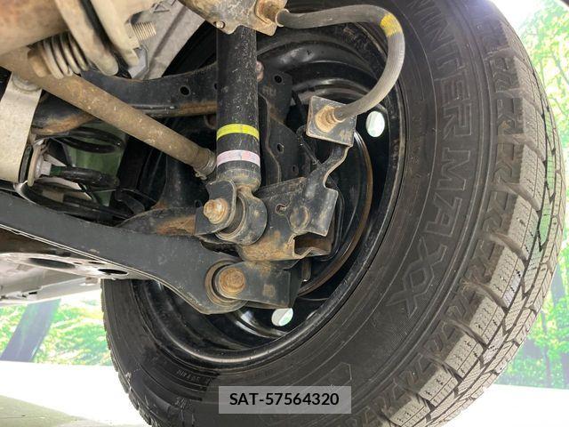 Toyota YARIS 2023-04 7273358-19