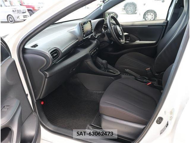 Toyota YARIS 2021-04 7331549-14