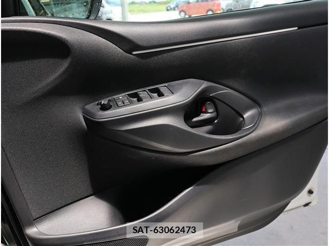 Toyota YARIS 2021-04 7331549-4