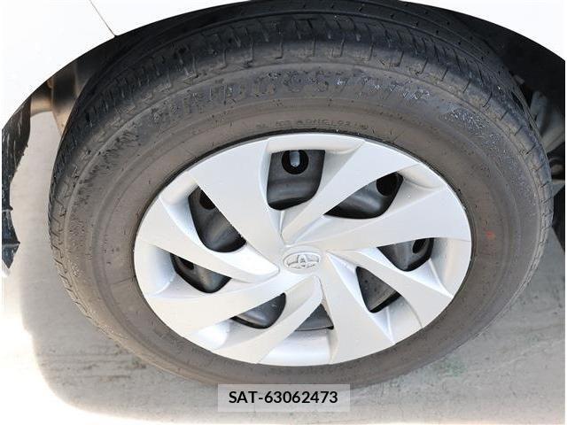 Toyota YARIS 2021-04 7331549-7