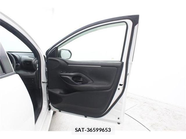 Toyota YARIS 2021-01 7331545-27