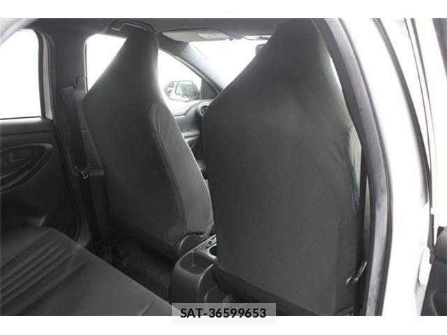Toyota YARIS 2021-01 7331545-29