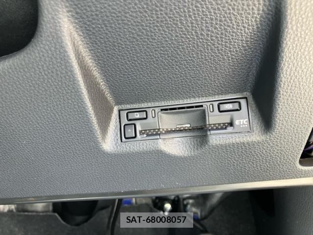 Toyota YARIS 2025-04 7331540-14