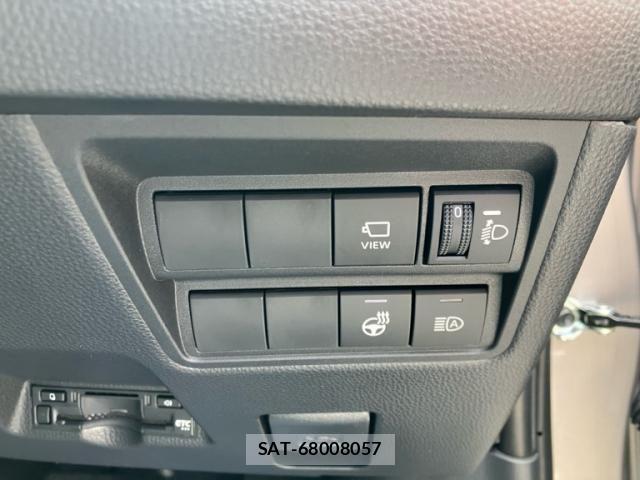 Toyota YARIS 2025-04 7331540-15