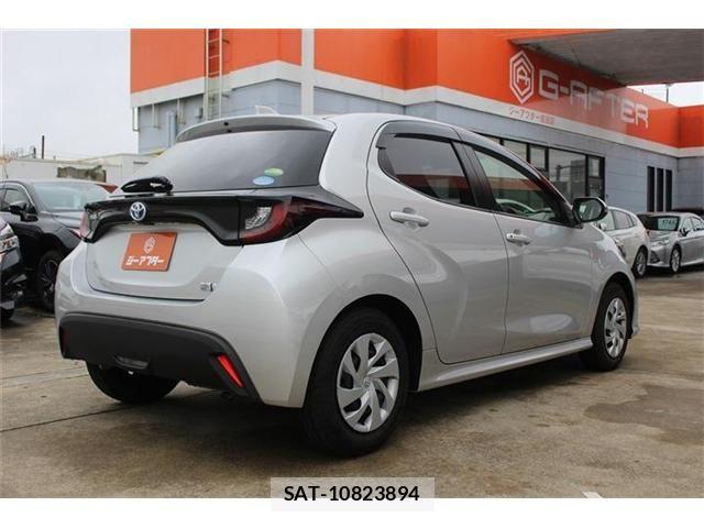 Toyota YARIS 2020-09 7331543-12