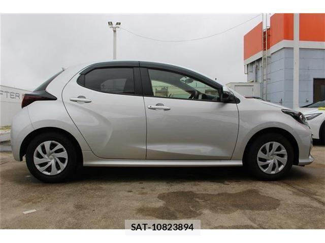 Toyota YARIS 2020-09 7331543-13
