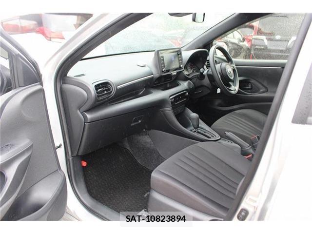 Toyota YARIS 2020-09 7331543-28