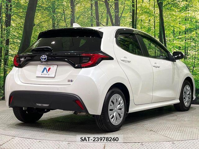 Toyota YARIS 2021-10 7331541-17