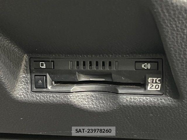 Toyota YARIS 2021-10 7331541-7