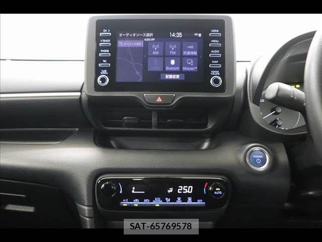Toyota YARIS 2023-05 7331542-1