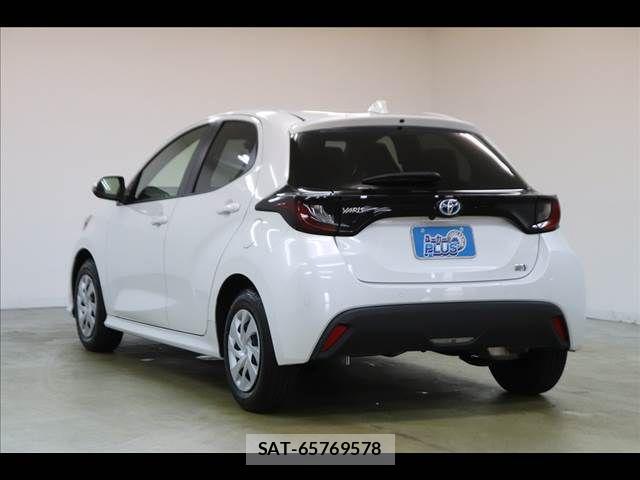 Toyota YARIS 2023-05 7331542-19