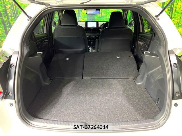 Toyota YARIS 2024-06 7331537-9