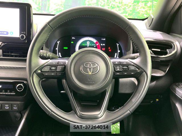 Toyota YARIS 2024-06 7331537-10
