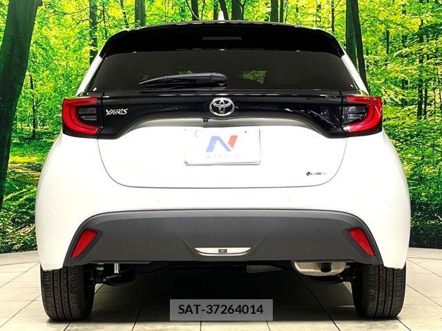 Toyota YARIS 2024-06 7331537-14