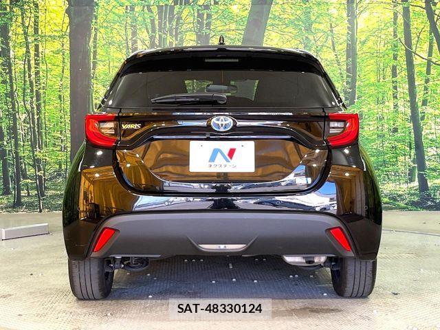 Toyota YARIS 2023-04 7331538-14