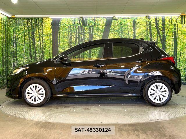 Toyota YARIS 2023-04 7331538-16