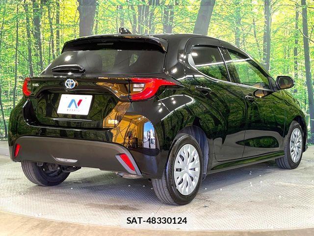 Toyota YARIS 2023-04 7331538-18