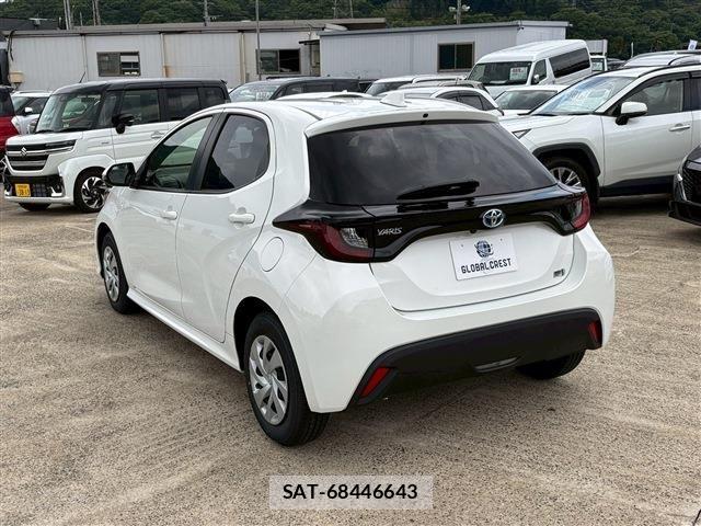 Toyota YARIS 2023-02 7331546-12
