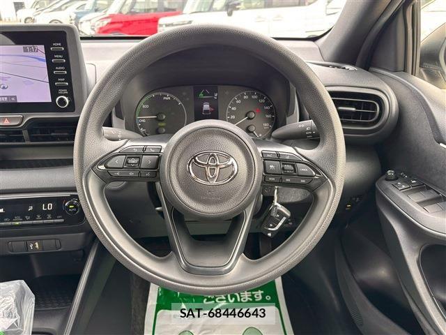 Toyota YARIS 2023-02 7331546-25