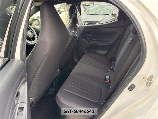 Toyota YARIS 2023-02 7331546-5