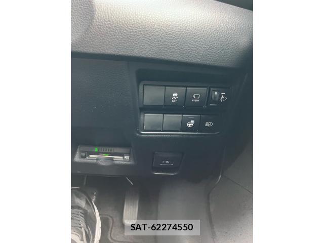 Toyota YARIS 2023-03 7360704-14