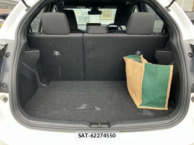 Toyota YARIS 2023-03 7360704-22