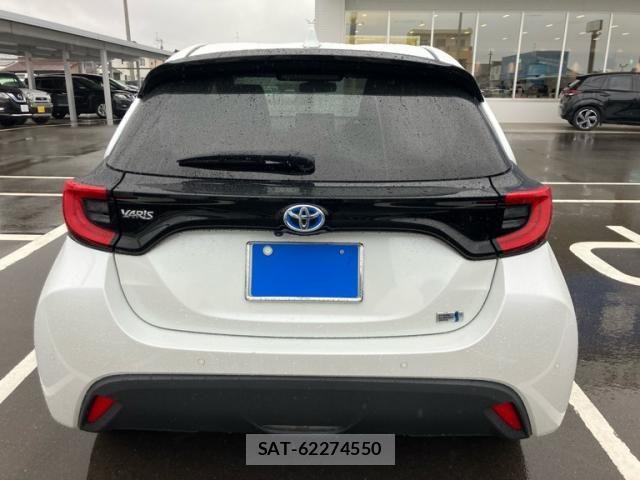 Toyota YARIS 2023-03 7360704-3