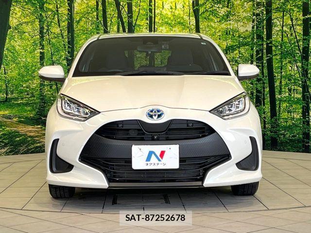 Toyota YARIS 2021-02 7360707-13