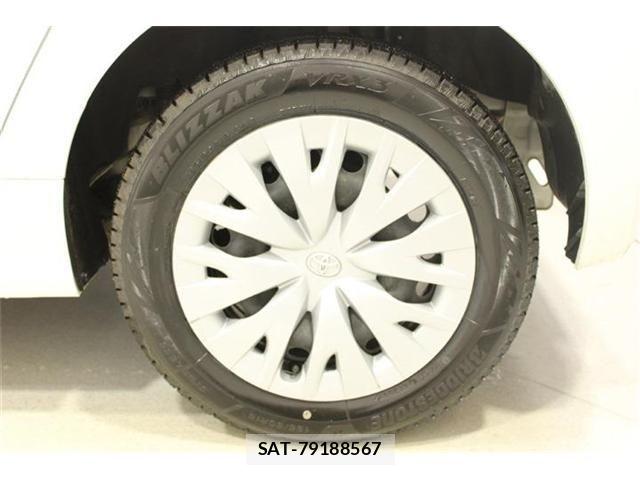 Toyota YARIS 2024-02 7360711-23