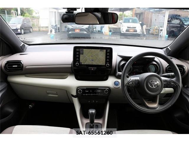 Toyota YARIS 2020-03 7360710-14