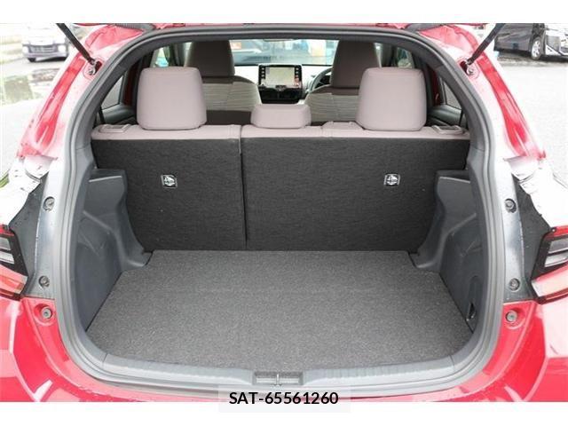 Toyota YARIS 2020-03 7360710-16