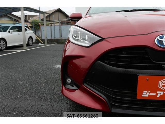 Toyota YARIS 2020-03 7360710-24