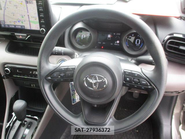 Toyota YARIS 2021-06 7395085-9