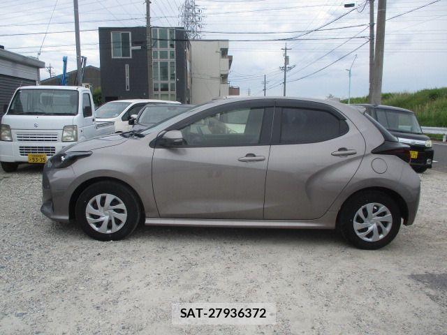 Toyota YARIS 2021-06 7395085-3
