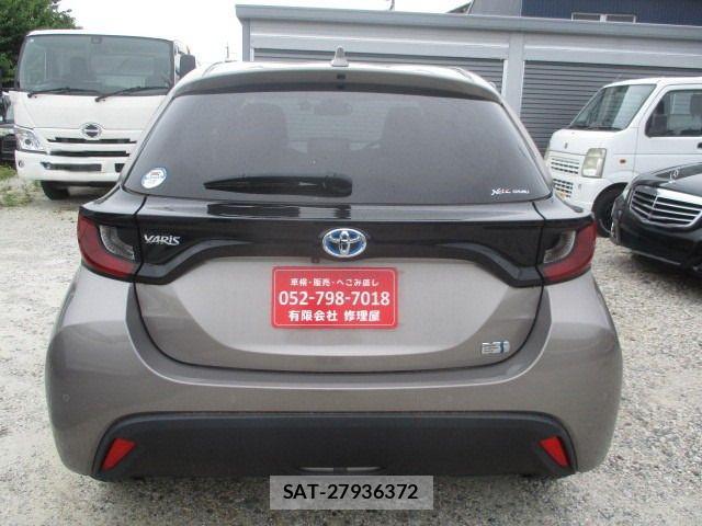 Toyota YARIS 2021-06 7395085-5