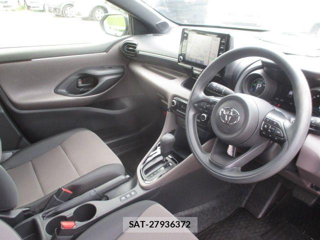 Toyota YARIS 2021-06 7395085-8