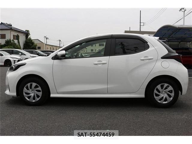 Toyota YARIS 2023-05 7395083-11