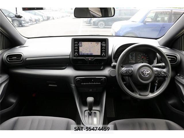Toyota YARIS 2023-05 7395083-17